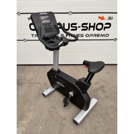 Life Fitness Integrity Series X Console Upright Bike