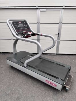 Star Trac 8 Series profesionalni cardio set - Treadmill, Eliptic, Upright bike